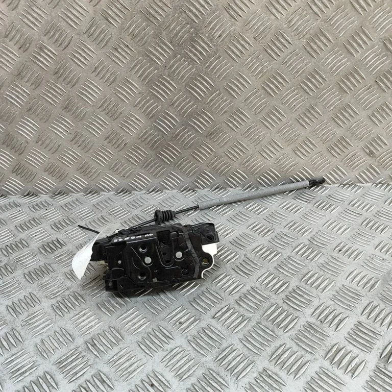 Front door lock 5N1837016E