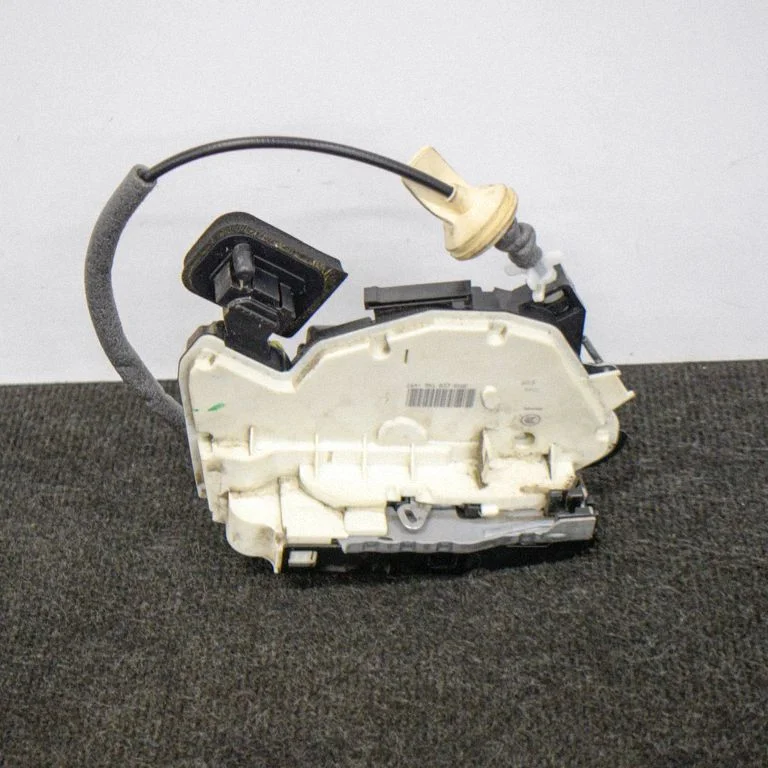 Front door lock – Volkswagen Golf Plus (2005-2013)
