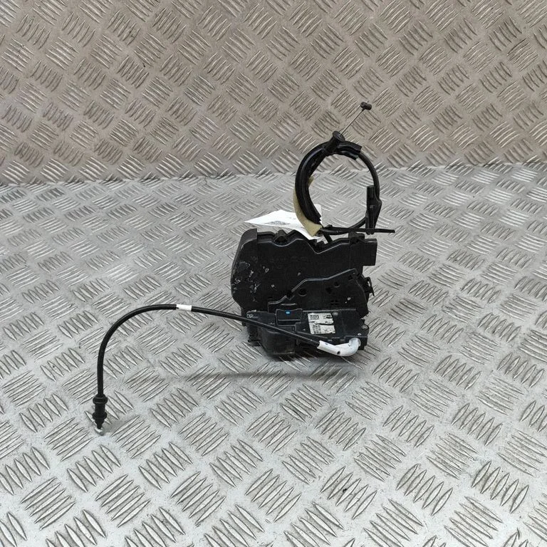 Front door lock 9832797680