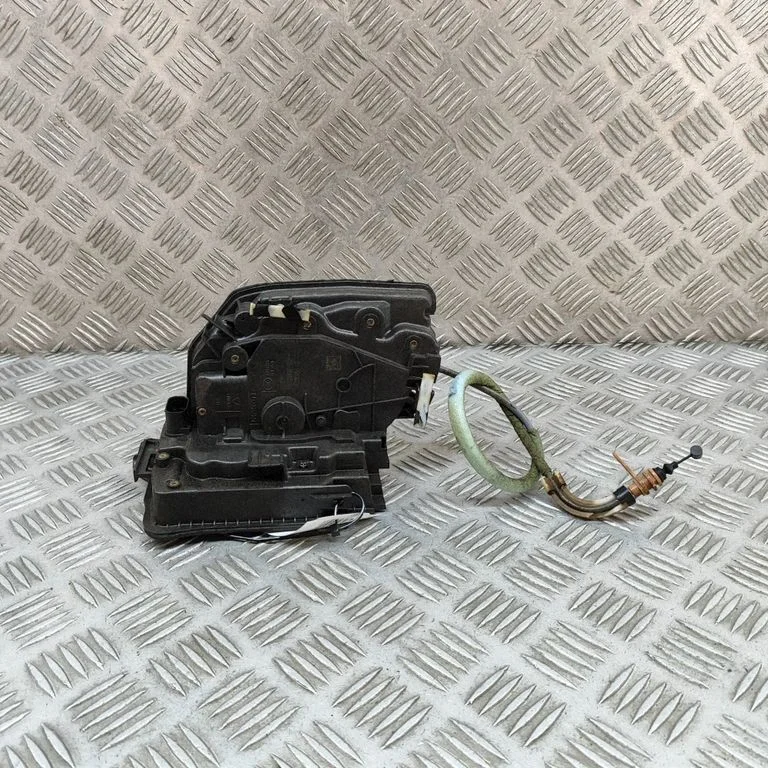 Front door lock – BMW X5 E70 (2006-2013)
