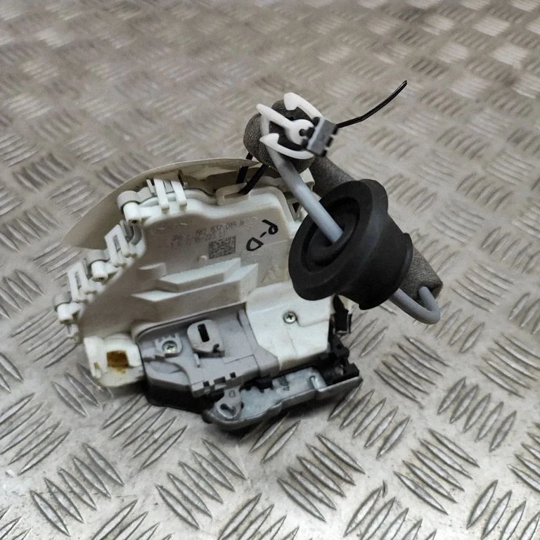 Front door lock – Audi Q5 SQ5 FY (2017-2025)