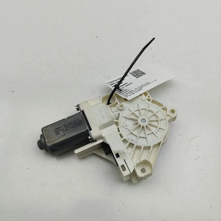 Priekšējā loga pacēlāja motoriņš 8K0959801B
