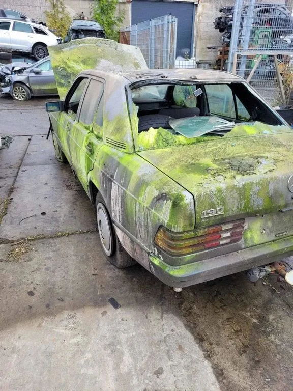 Mercedes-Benz 190