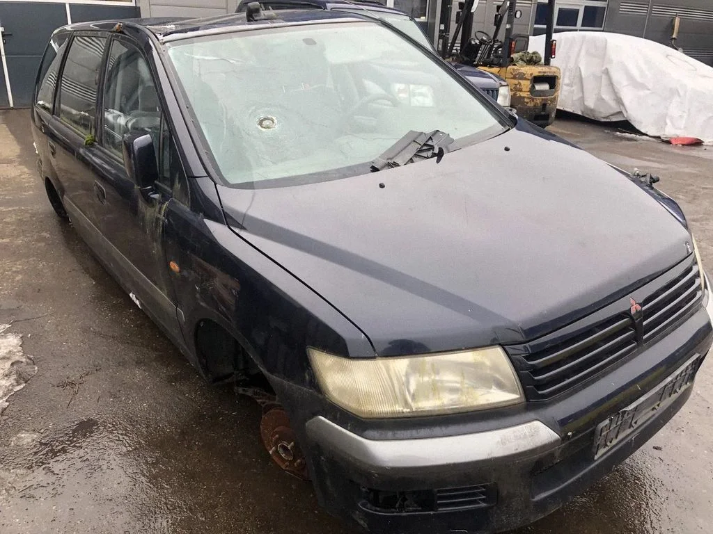 Mitsubishi Space Wagon