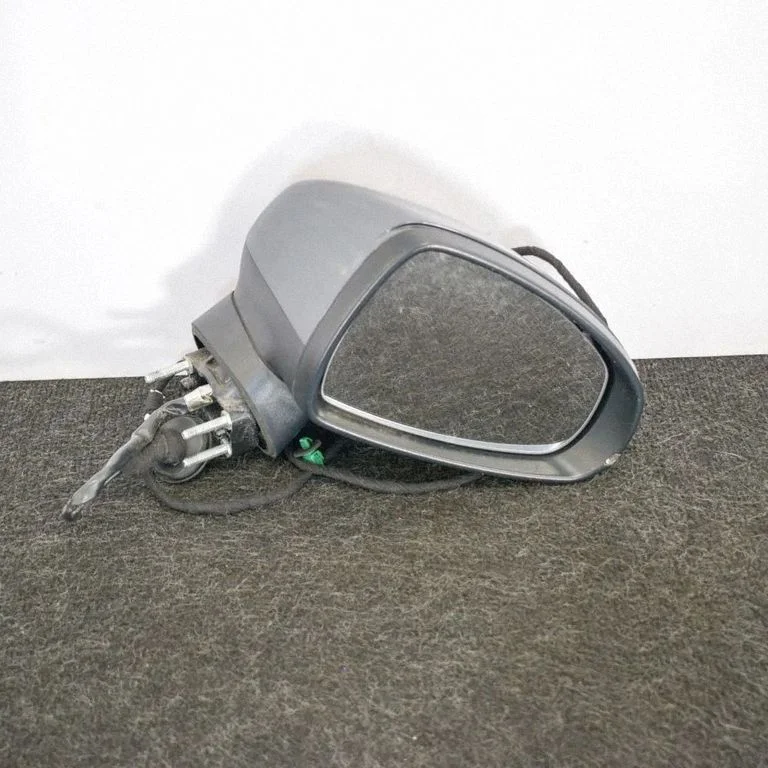 Front door electric wing mirror E1021120