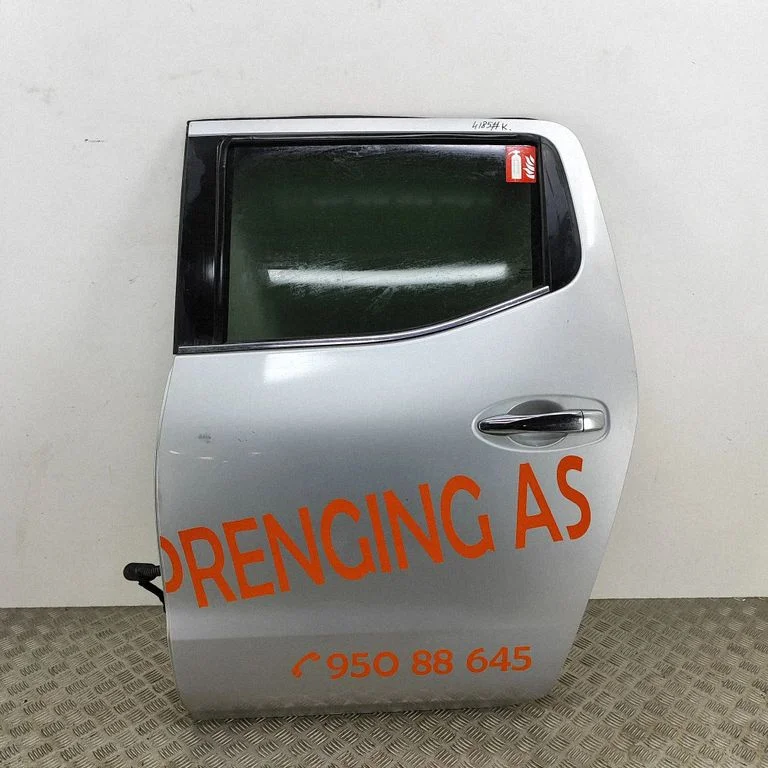 Aizmugurējās durvis H21014JKAA
