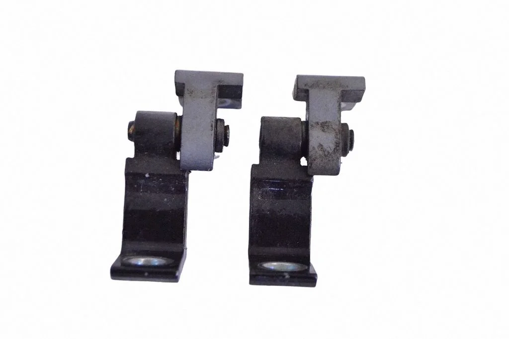 Rear door upper hinge – right