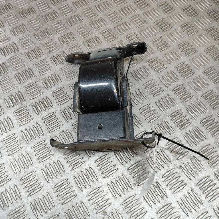 Tagaukse ülemine hing 904101690R