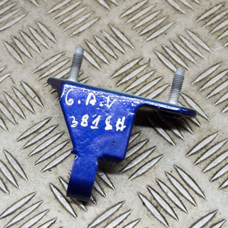 Aizmugurējā augšējā eņģe A046572