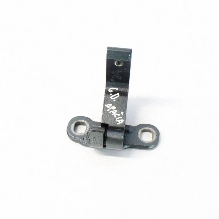 Aizmugurējā augšējā eņģe A046572