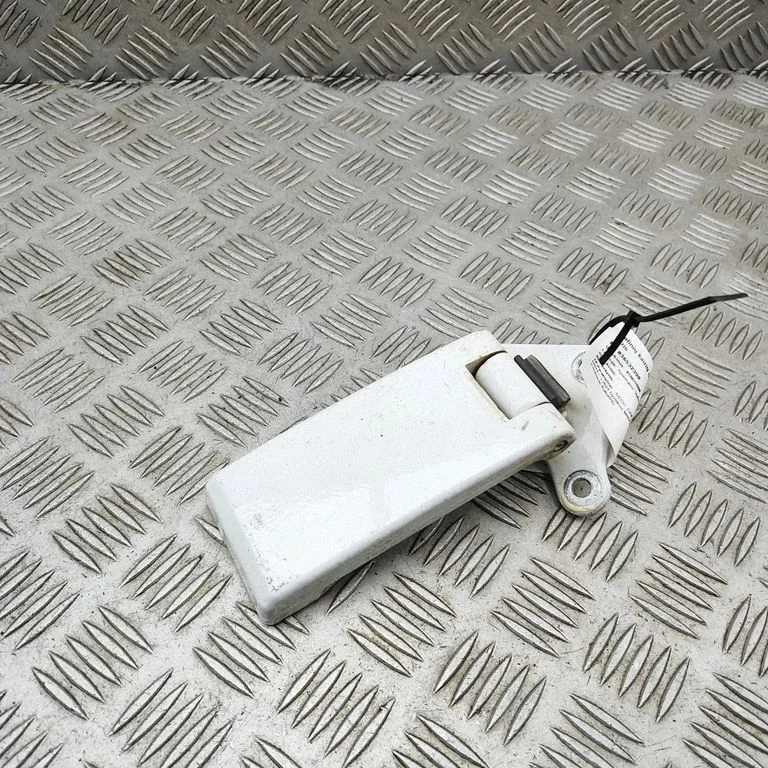 Rear door lower hinge 5801277563 – Iveco Daily 6th gen (2014-)