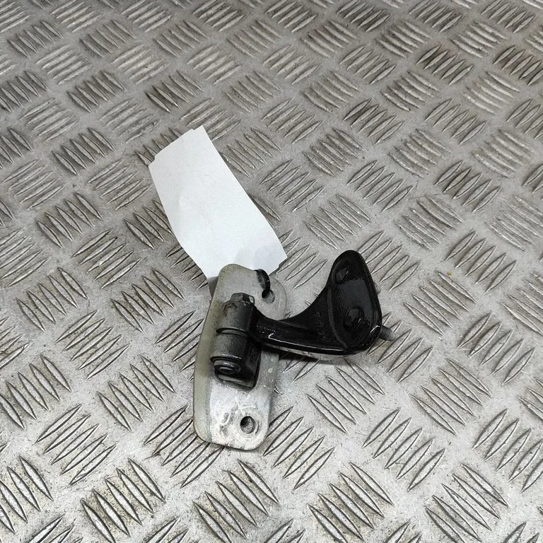 Aizmugurējā apakšējā eņģe 97053162100