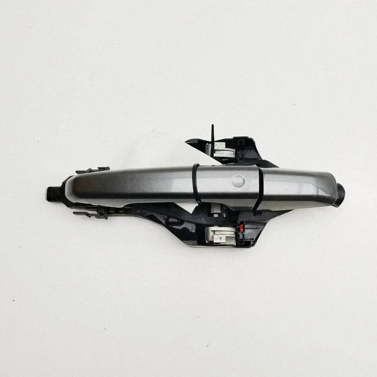 Tagaukse välimine käepide FK72224N02BB