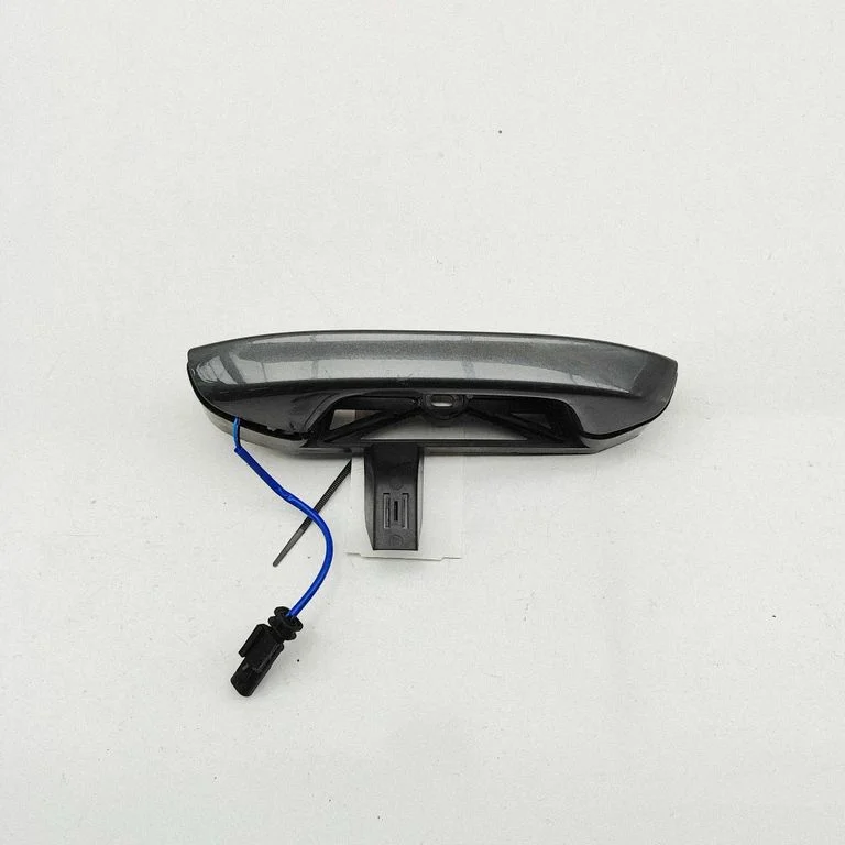 Tagaukse välimine käepide 7T0843704F
