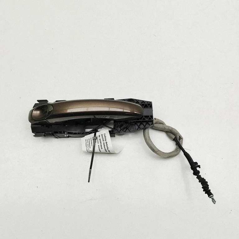 Rear door exterior handle – Volkswagen Amarok (2010-2020)