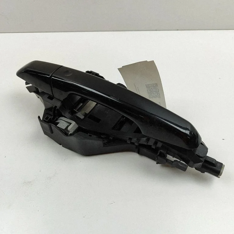Rear door exterior handle LR112363