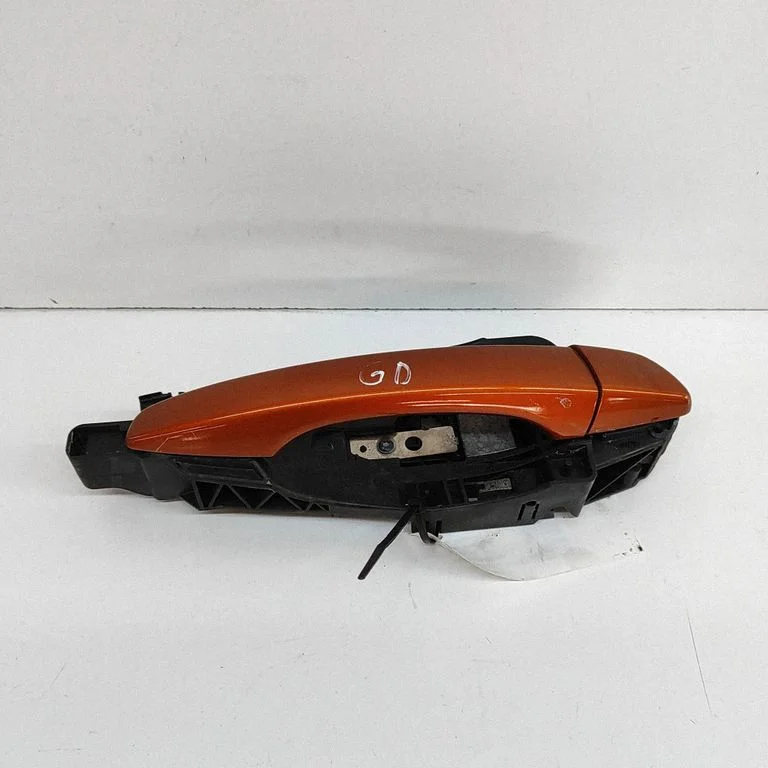 Aizmugurējo durvju ārējais atvēršanas rokturis 980297821T