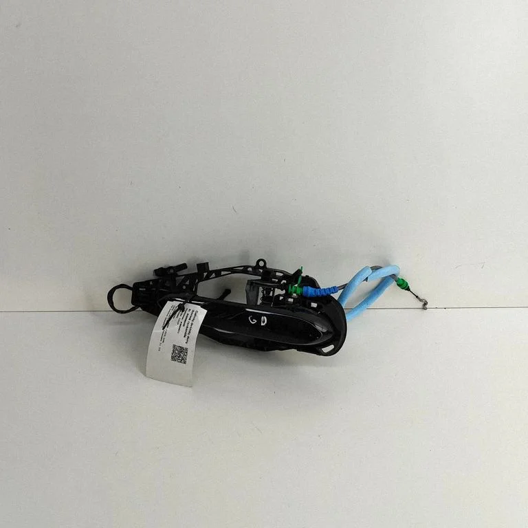 Aizmugurējo durvju ārējais atvēršanas rokturis – BMW 3. sērija G20 G21 (2019-)