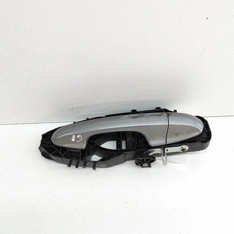Aizmugurējo durvju ārējais atvēršanas rokturis H1BBA22404ACXWAA