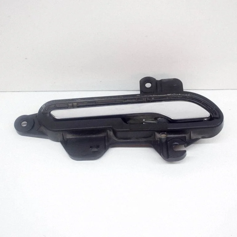 Rear door exterior handle 108183200D
