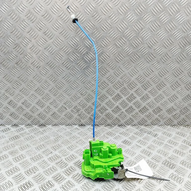 Aizmugurējo durvju slēdzene 505228700
