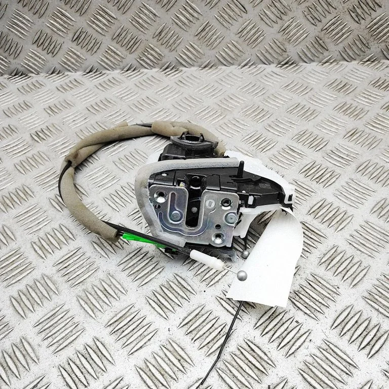 Tagaukse lukk 825015MS5A