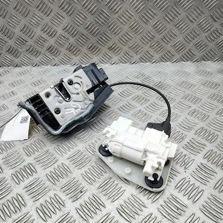 Rear door lock – BMW X5M G05 F95 (2019-)