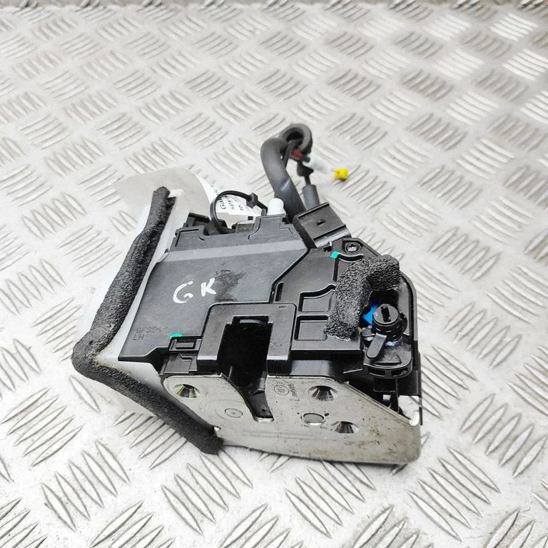 Rear door lock 81410A2410 – KIA Ceed (2012-2018)