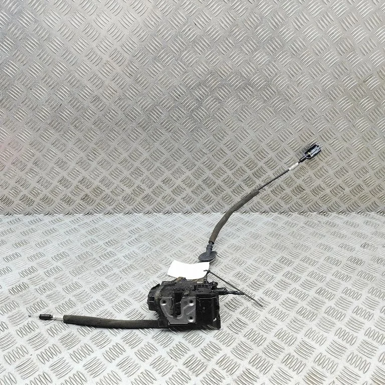 Tagaukse lukk 825030072R