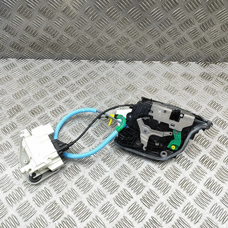 Rear door lock – BMW X5M G05 F95 (2019-)