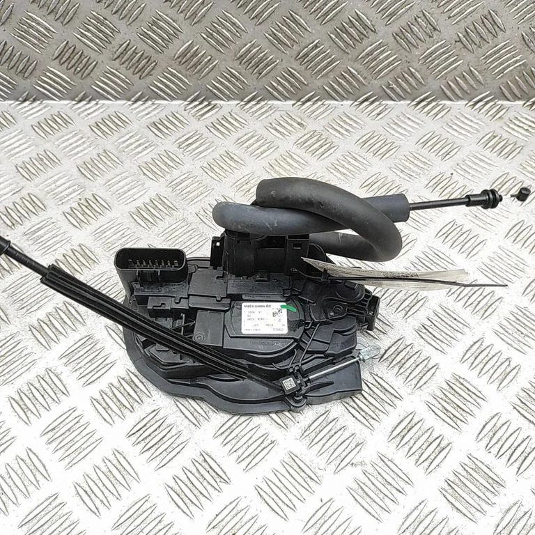 Tagaukse lukk M8E224994EC