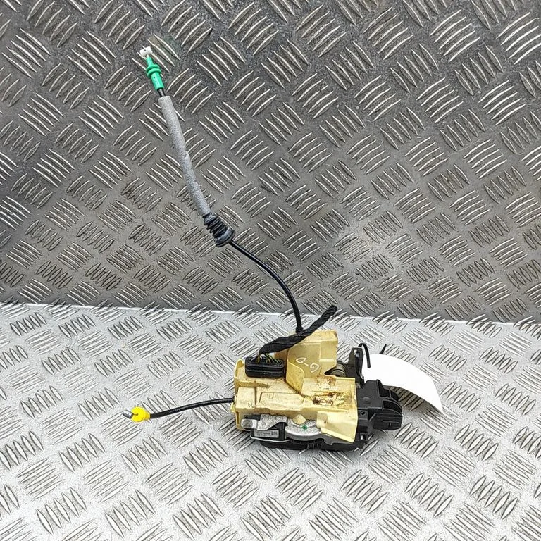 Rear door lock – Volvo V60 (2018-)