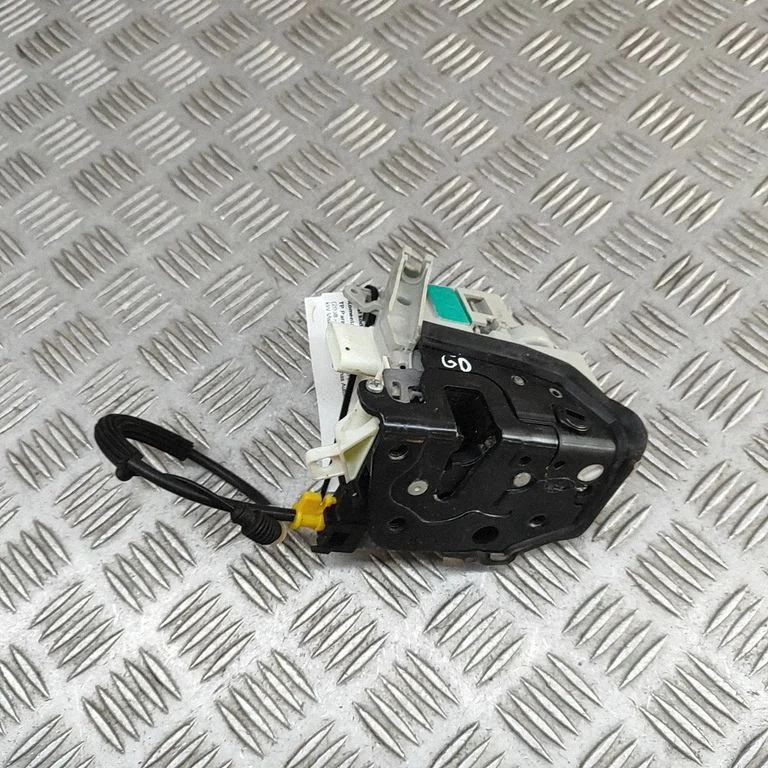 Rear door lock – Audi Q5 SQ5 FY (2017-2025)
