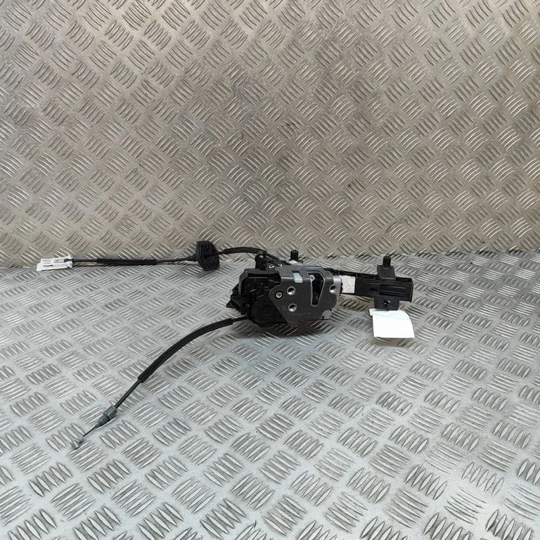 Zamek drzwi tylnych PV4BS221A00DA