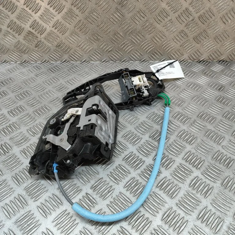 Rear door lock – BMW X3 F25 (2010-2017)