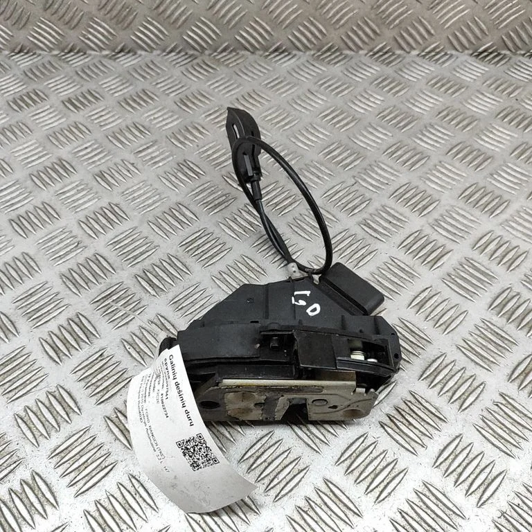 Aizmugurējo durvju slēdzene AB39A26412DB