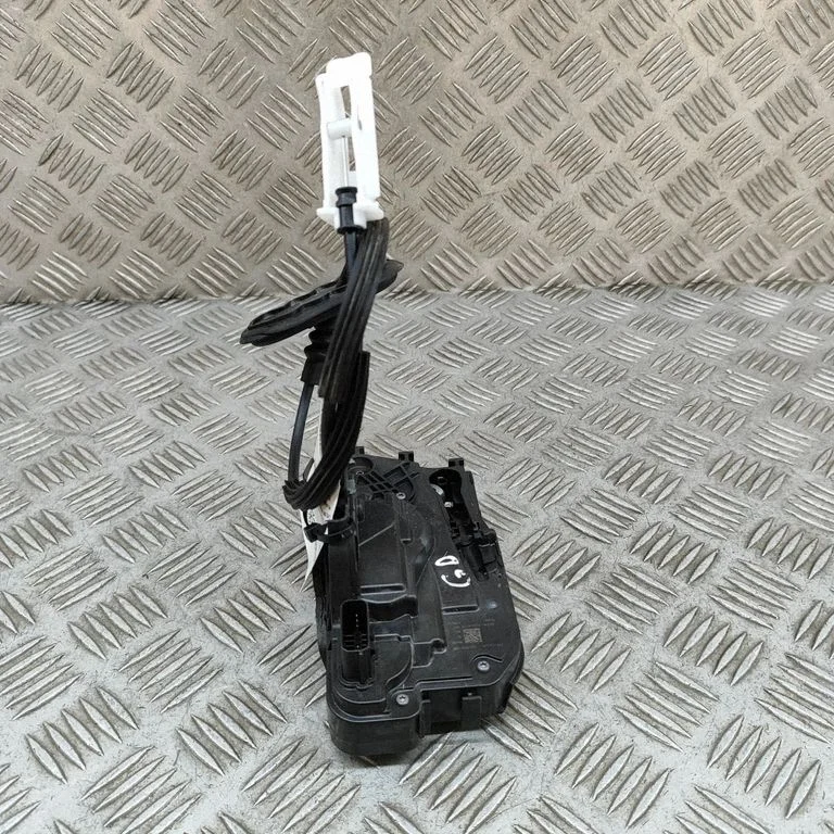 Rear door lock JX7AA26412BK