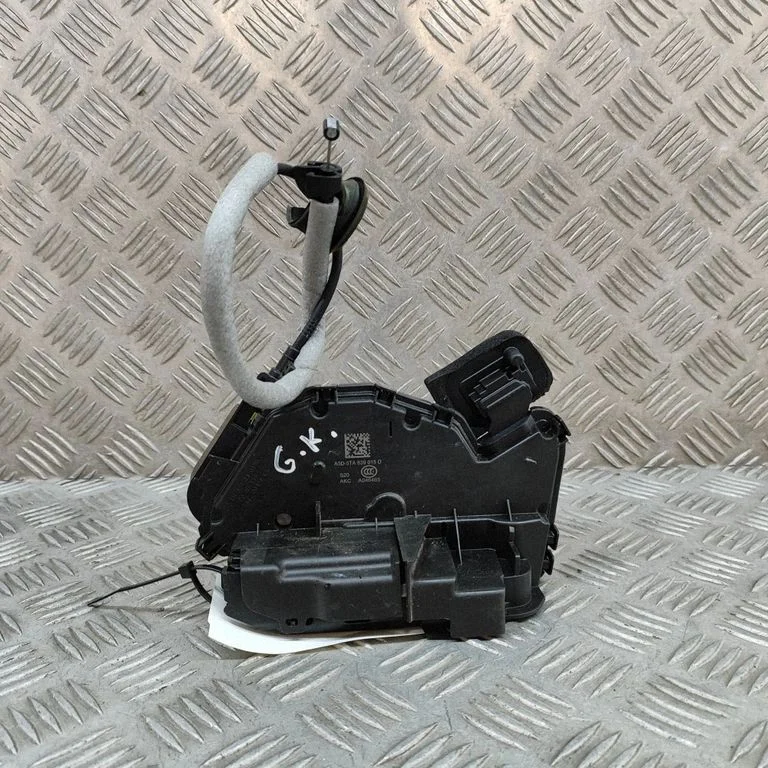 Aizmugurējo durvju slēdzene – Audi A1 (2018-)