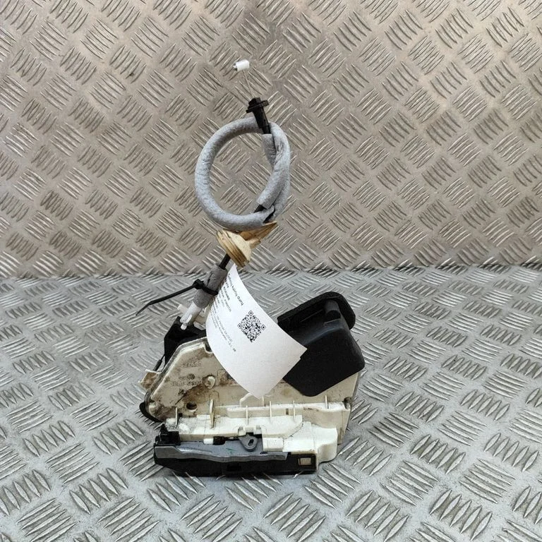 Rear door lock – Volkswagen Passat CC (2008-2016)