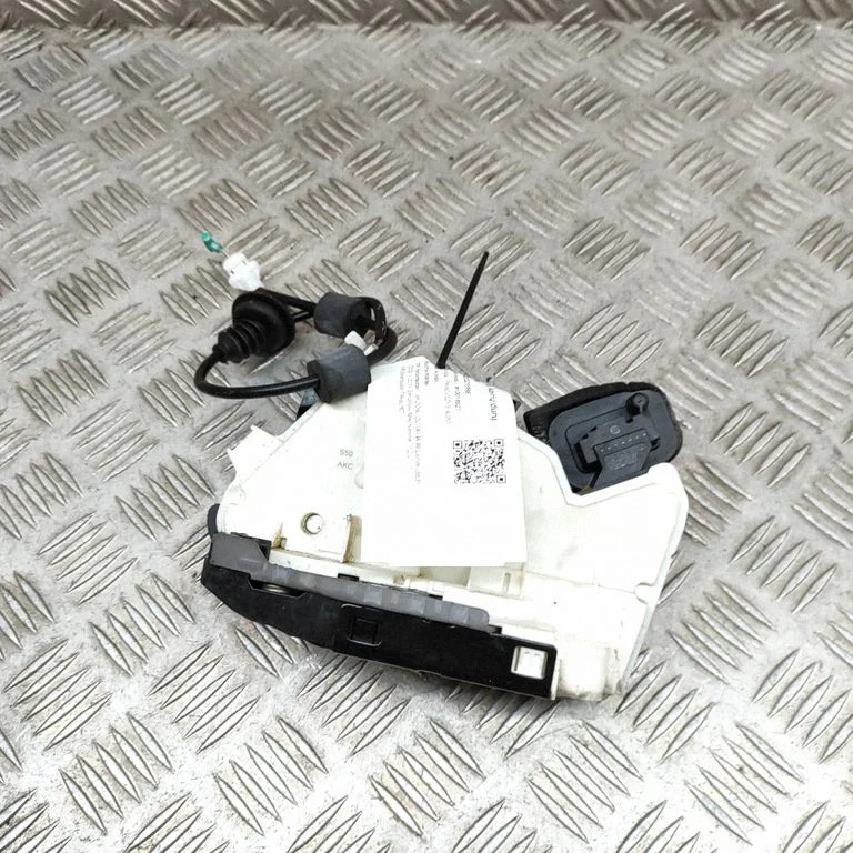 Rear door lock – Skoda Octavia Mk3 (5E) (2013-2019)