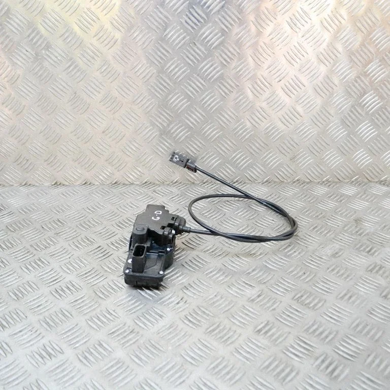 Rear door lock – Tesla Model S (2012-)
