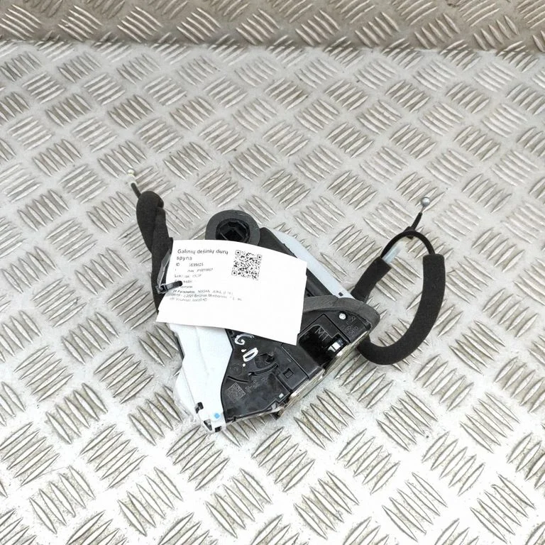 Tagaukse lukk 825006PA1A
