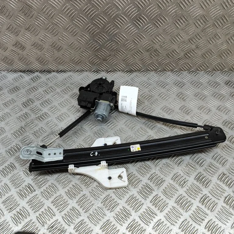 Rear window lifting mechanism without motor 575839462A