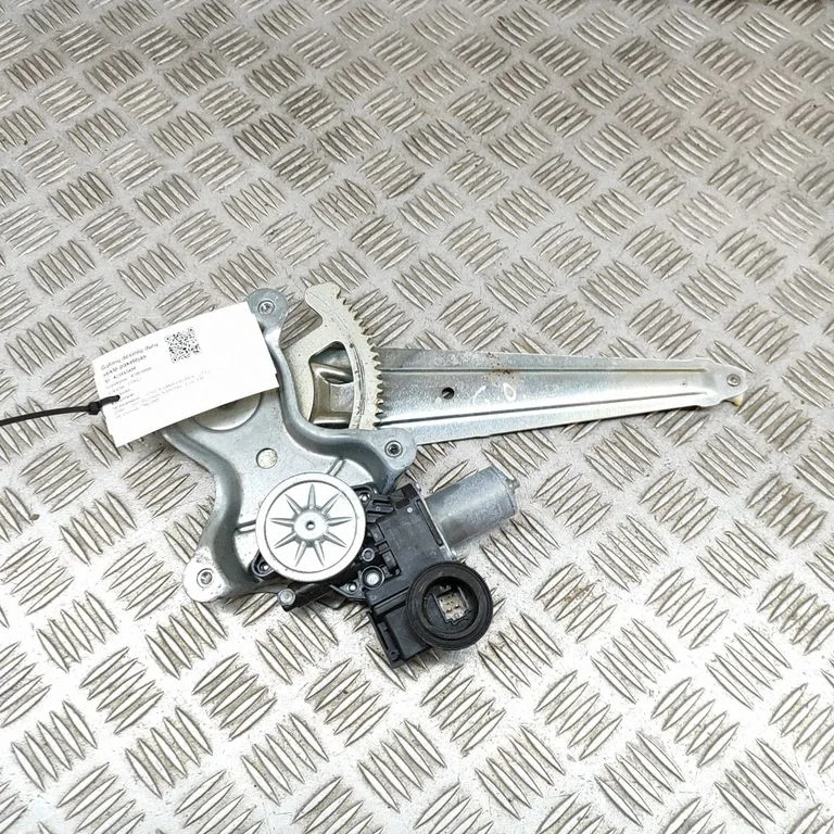 Rear window lifting mechanism without motor 0620204521