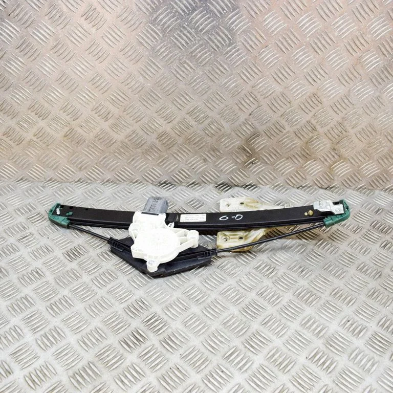 Aizmugurējā el. loga pacēlāja mehānisms bez motoriņa 4K0839462