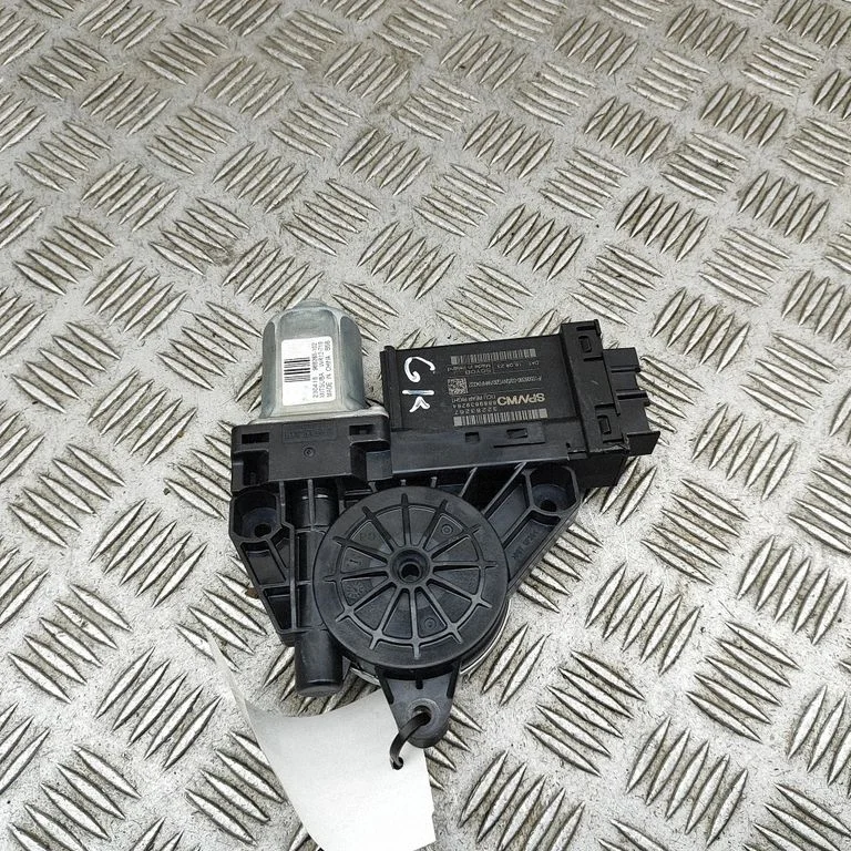 Aizmugurējā loga pacēlāja motoriņš 32283267