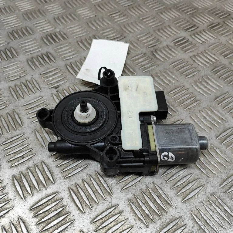 Rear door window regulator motor – Skoda Octavia Mk3 (5E) (2013-2019)