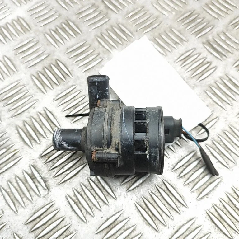 Elektriline lisatsirkulatsioonipump – Mercedes-Benz GLE-klass AMG (W166 - C292) (2015-2019)