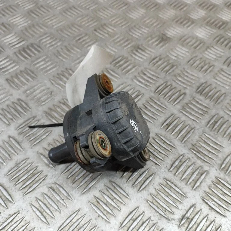 Elektriline lisatsirkulatsioonipump – Lexus GS 250 350 300H 450H (2013-)