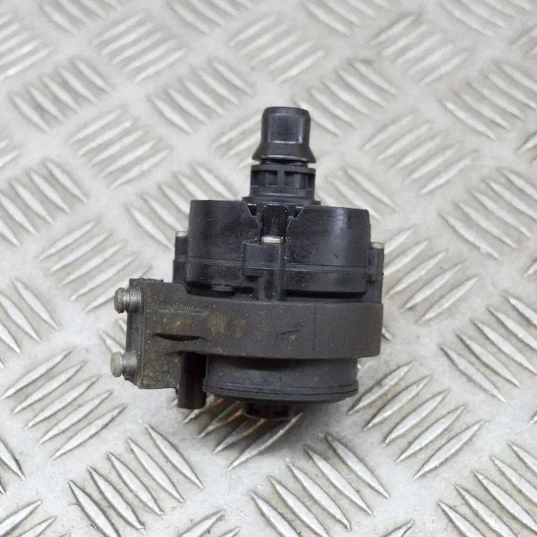 Elektriskais cirkulācijas sūknītis 7643949